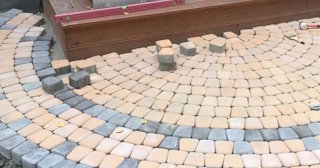 Укладка плитки на крыльцо в Губахе по цене от 829 руб. за м² | ТротуарнаяПлитка