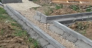 Установка бордюров для плитки в Губахе в октябре