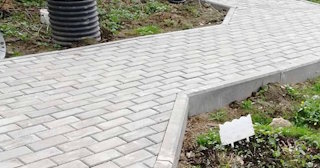 Профессиональная укладка брусчатки в Губахе в октябре