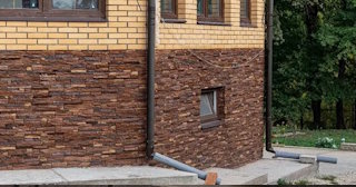 Наружная отделка фундамента в Губахе от ТротуарнаяПлитка по цене от 933 руб.