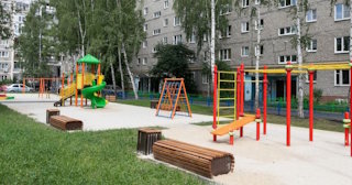 Благоустройство детской площадки во дворе от 1970 руб. в Губахе
