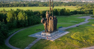 Благоустройство памятников в Губахе от 933 руб. – компания ТротуарнаяПлитка